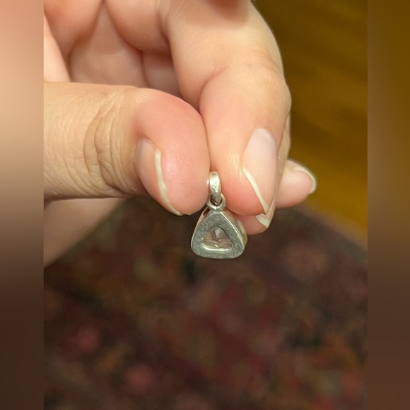 Dainty Rose quartz triangle sterling silver pendant - Picture 6 of 7